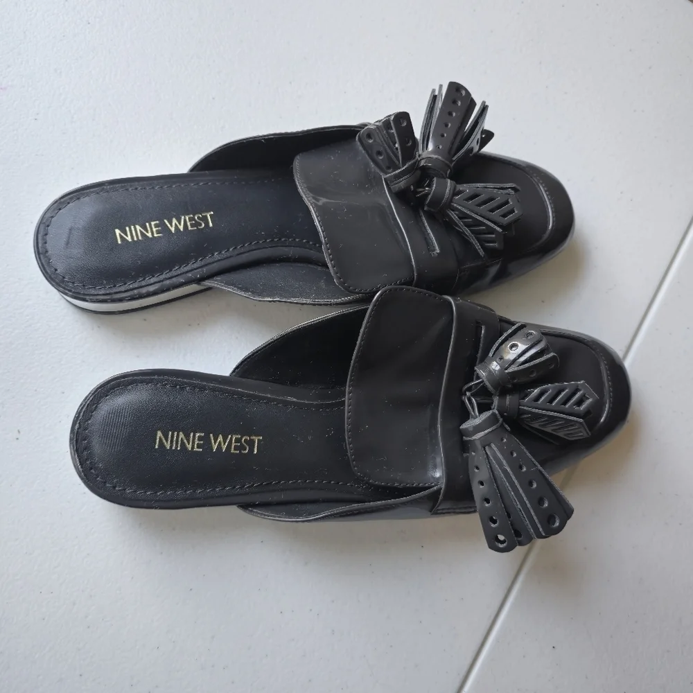 Nine West Xenisa Women's gray Patent Leather Penny Loafer Mule Flats US 6.5